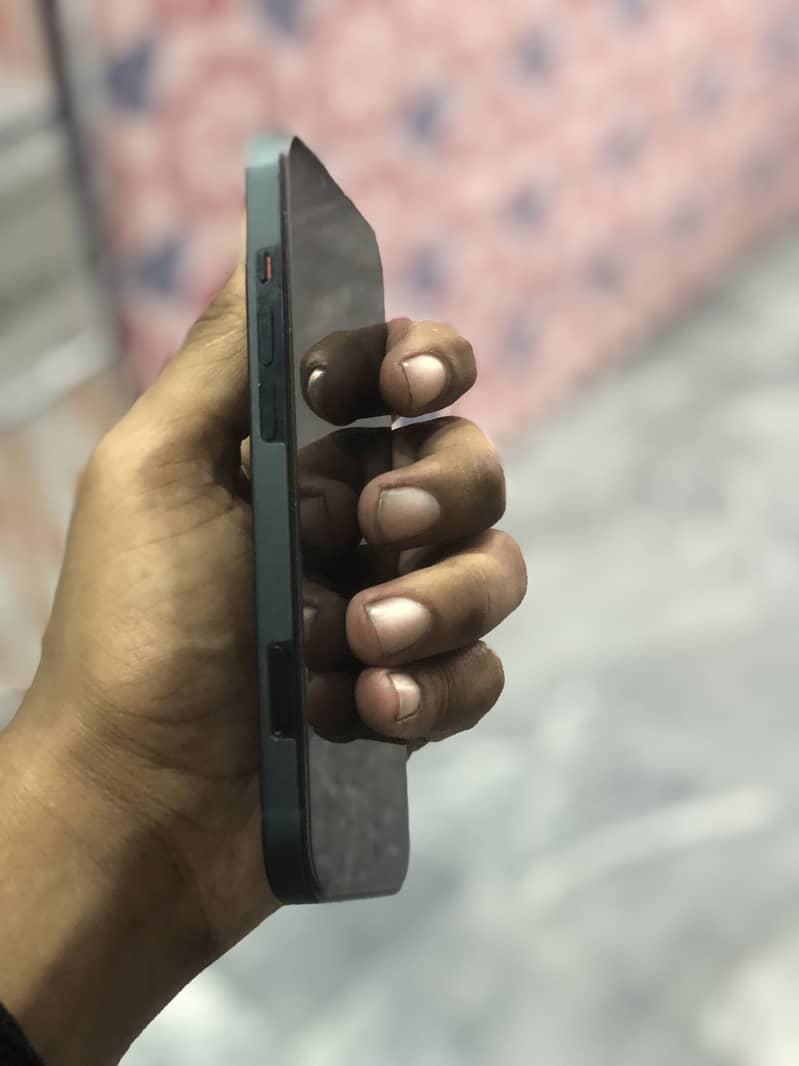 Iphone 13 jv 3