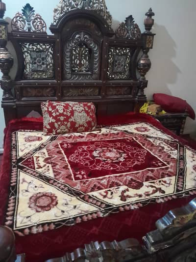 chinoti bed and dressing table for sale