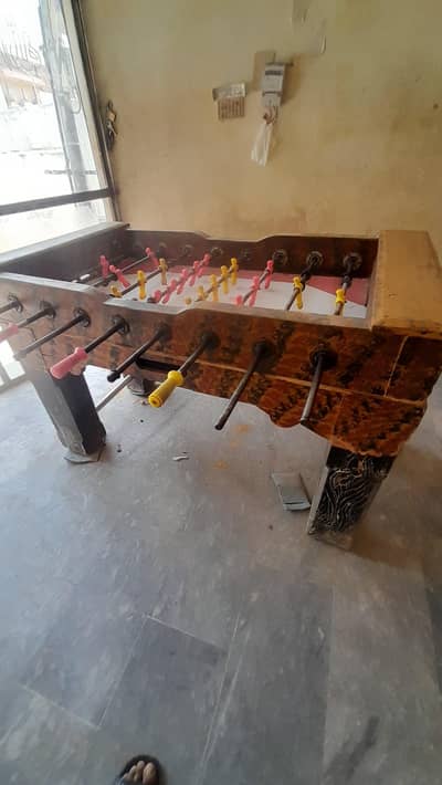 Foosball Table Soccer Game – Strong Wooden Quality – Good Condition