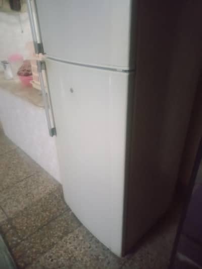good condition Dawlance refrigerator