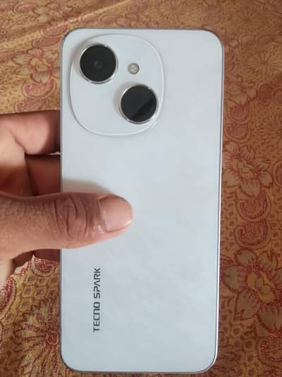 Tecno Spark Go 1