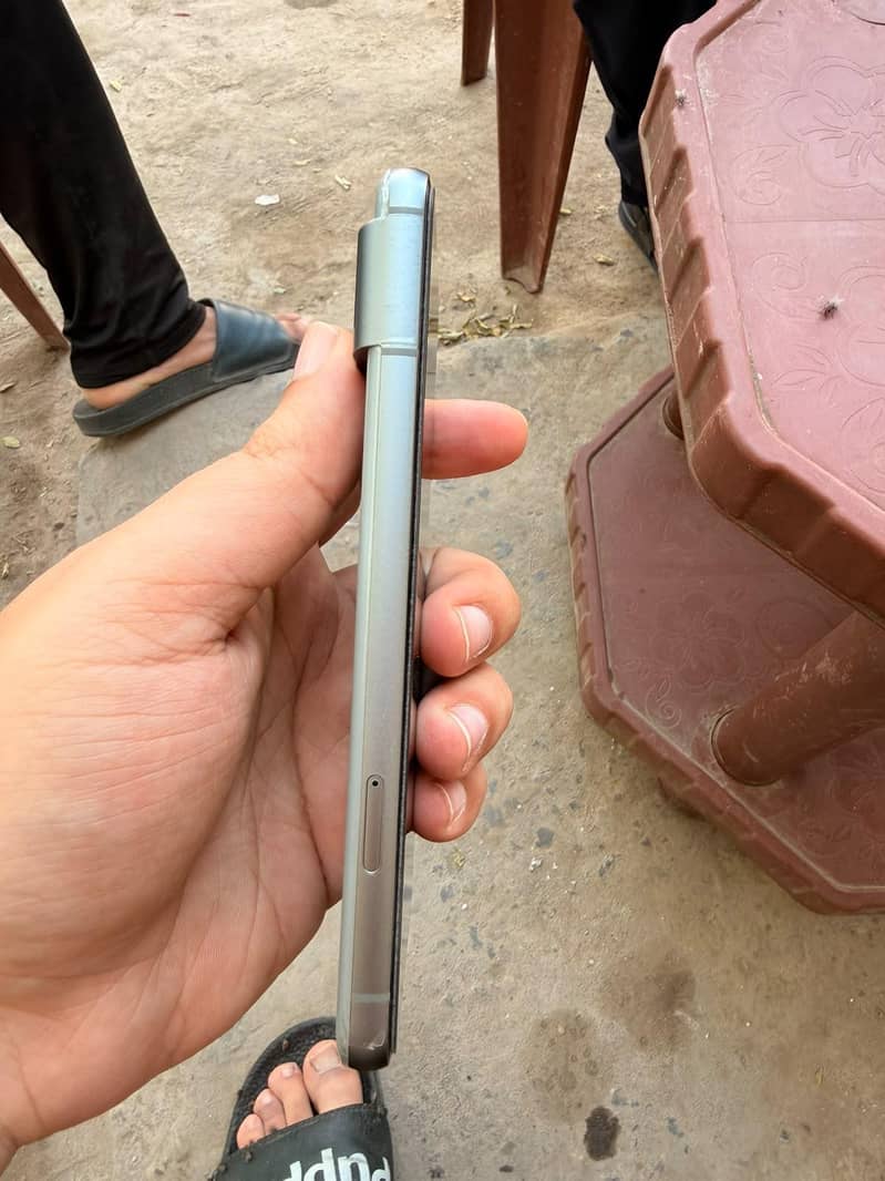 Google Pixel 8 3