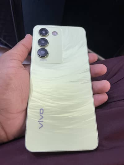 Vivo Y100
