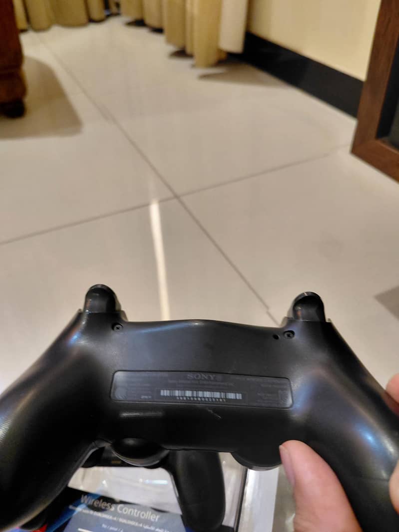 PlayStation 4 controllers 4