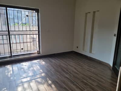 10 Marla CORNER House Near PARK For Sale In Paragon City Orchard 1 Block