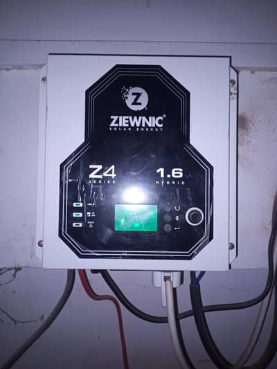 ziewnic 1.6kw Hybrid Inverter Used