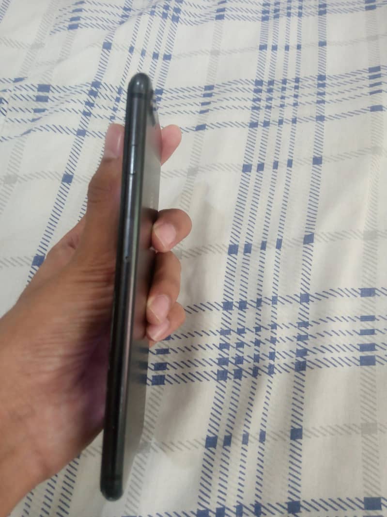 Apple iPhone 7 Plus Pta approved 1