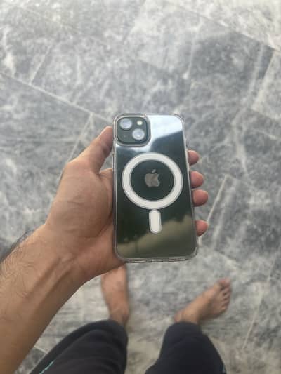 Apple iPhone 13