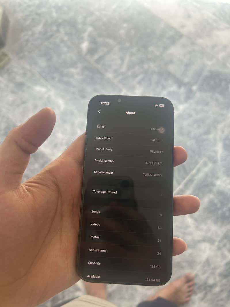 Apple iPhone 13 5