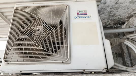 Haier   1.5 ton used AC bilkul perfect hay