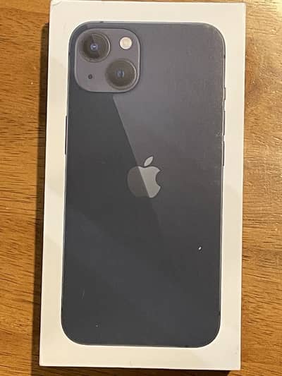 Apple iPhone 13