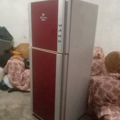 fridge a good condition