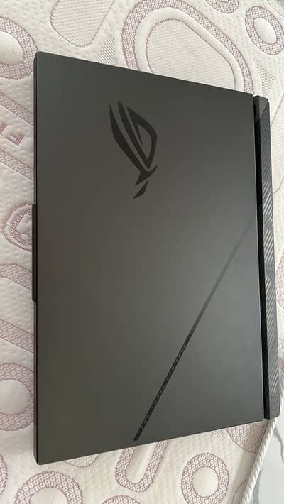 ASUS ROG STRIX G16 G614FM-WS94 (2025)