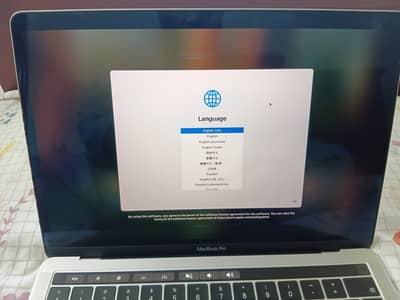 without charger TouchBar MacBook Pro 2019