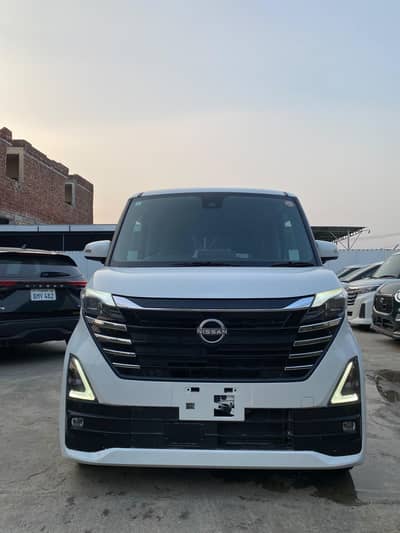Nissan roox