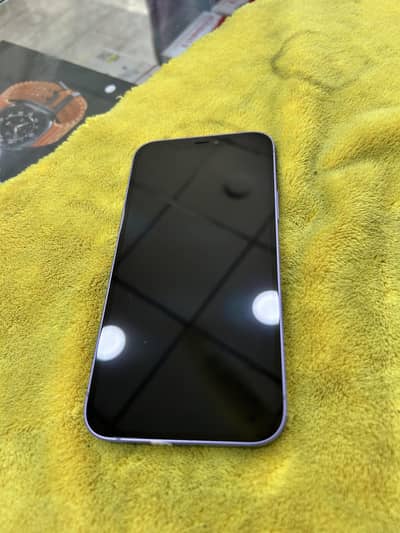 Apple iPhone 12