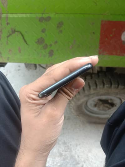 Apple iPhone 7