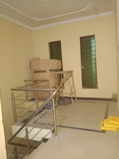 5 marla 2nd floor for rent