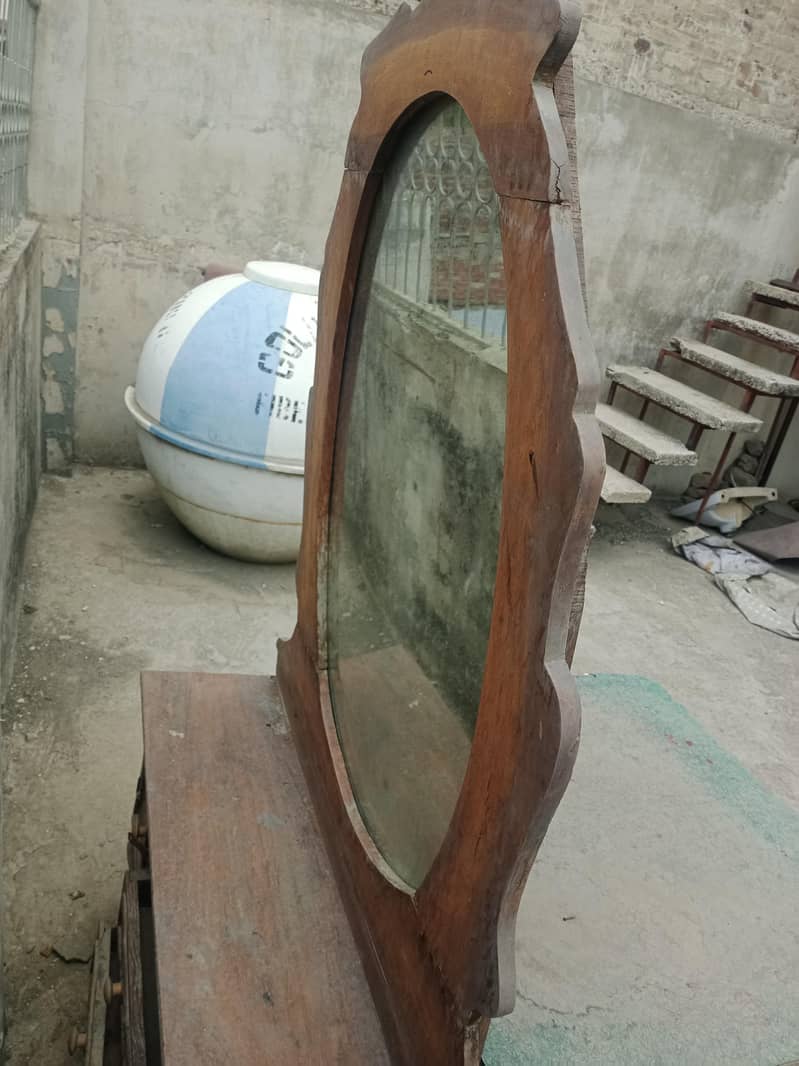 Dressing Table 0
