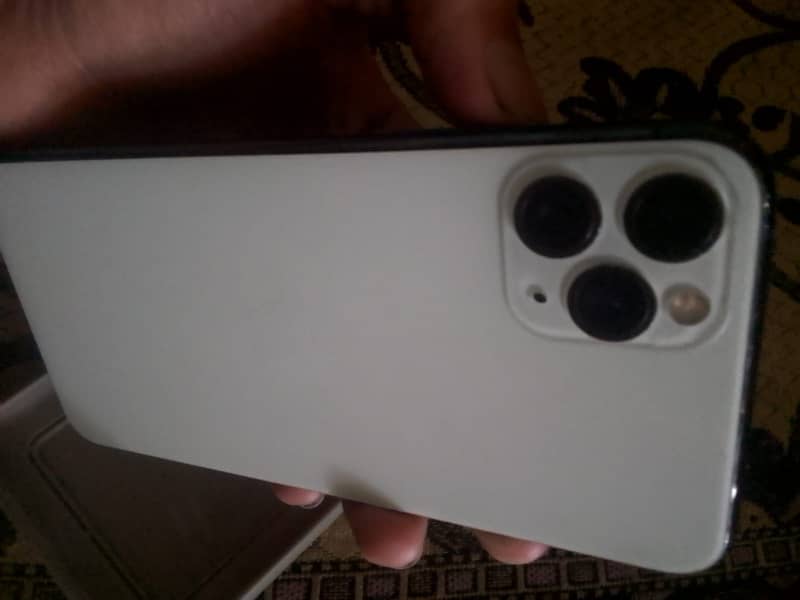 Apple iPhone 11 pro max 1