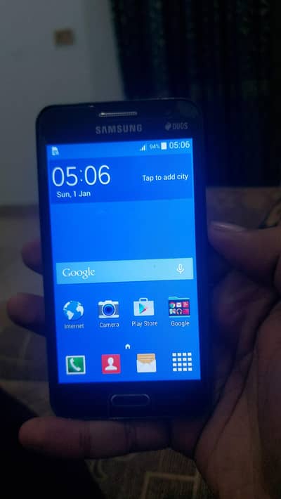 Two Mobile, 1 samsung, 2 Qmobile