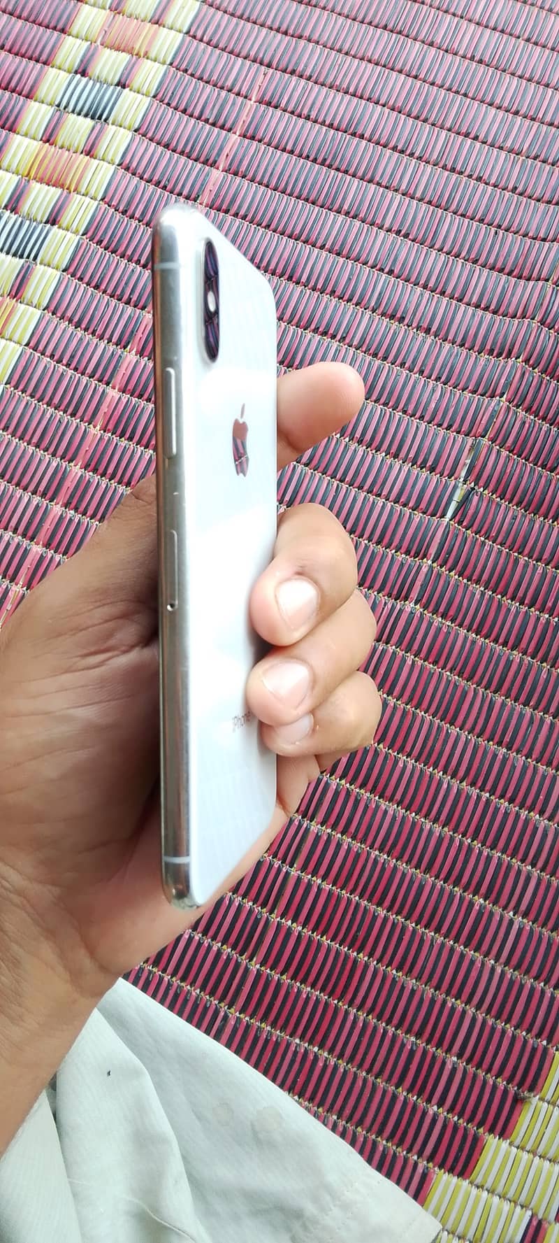Apple iPhone X 3