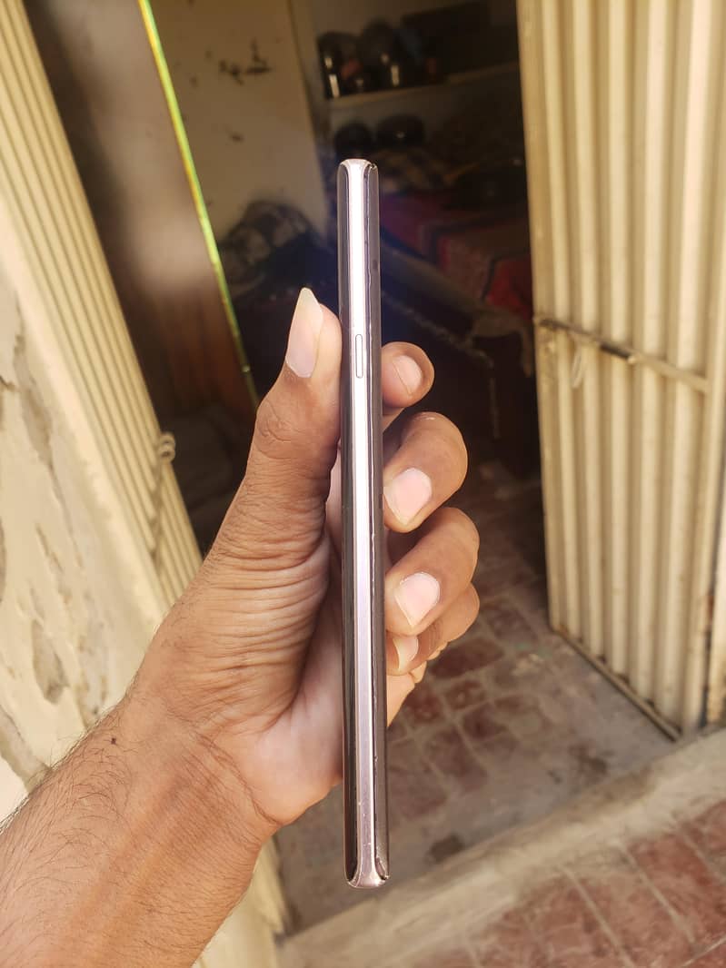 Samsung Mobile Note 9 5
