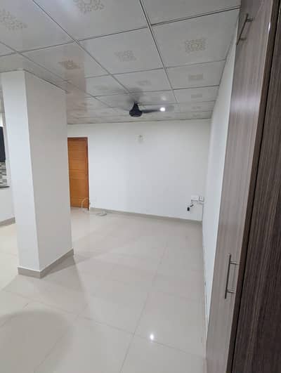 Apartment Akbar Heights E11/4 For Sale