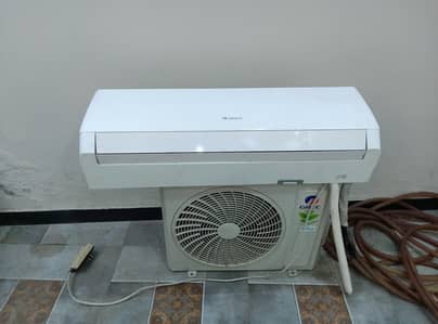 Gree 1.5 ton Inverter AC