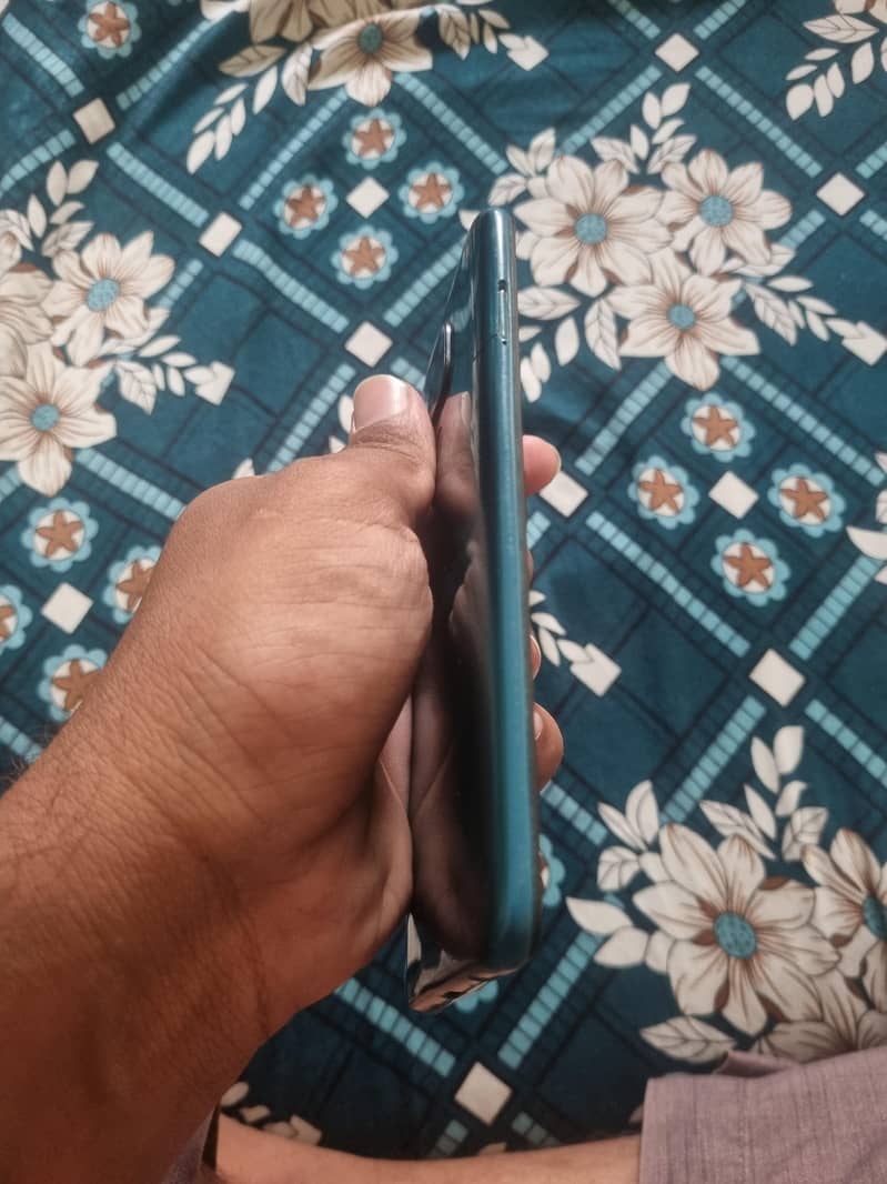 Xiaomi Redmi Note 9 1