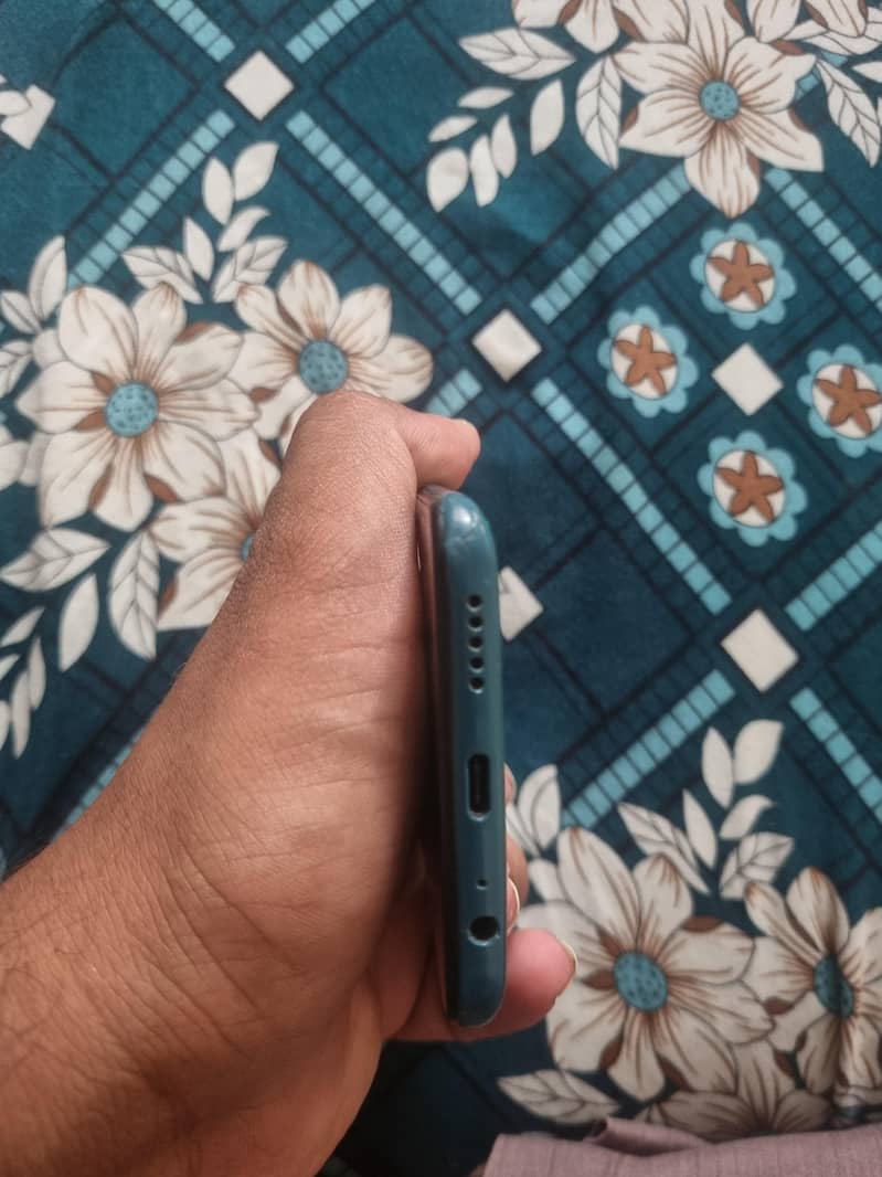 Xiaomi Redmi Note 9 4