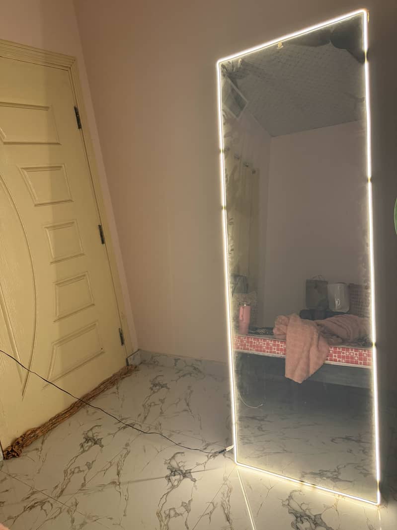 Mirror 5