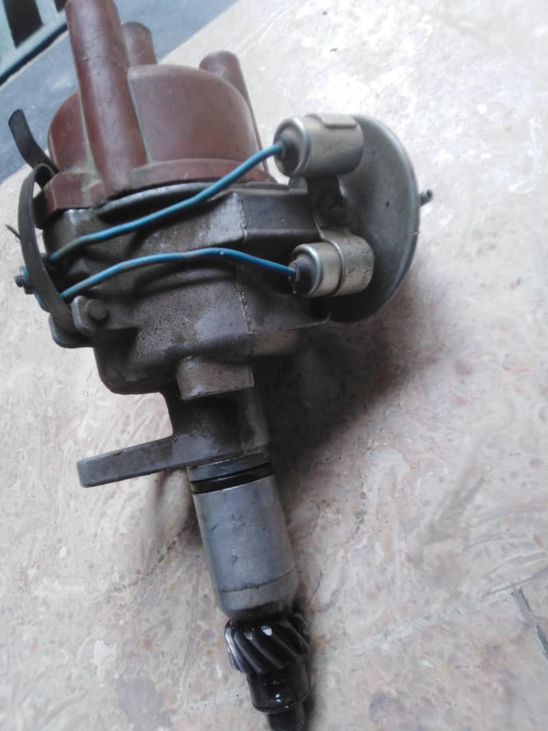 distributor 4