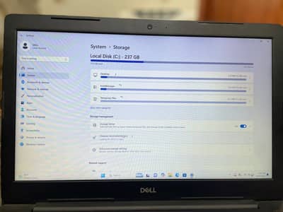 hey Im selling Dell laptop Generation I Core 7