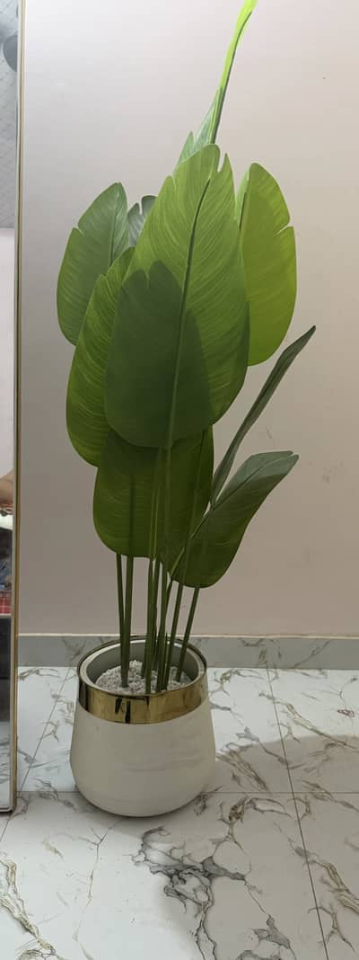 Artificial planter