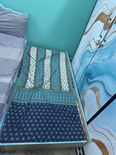 Bunker bed