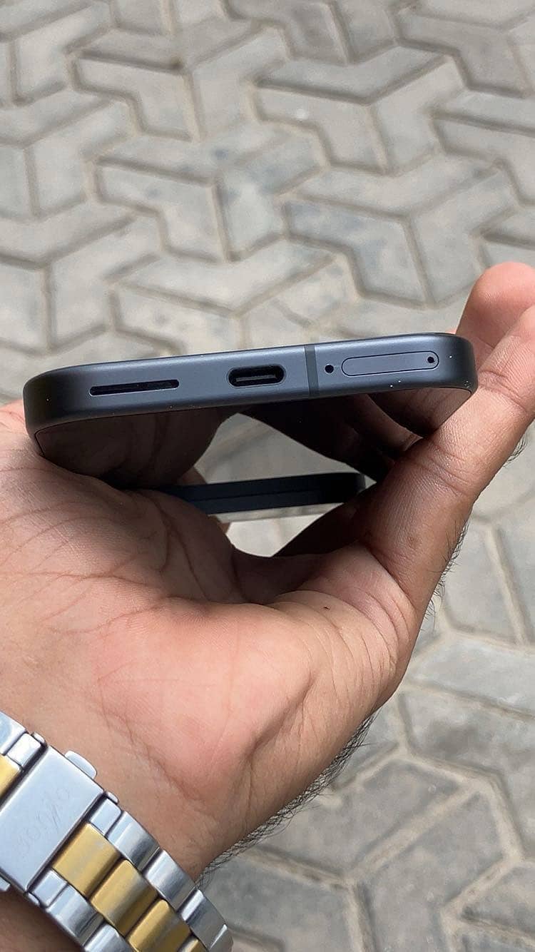 Google Pixel 9 3