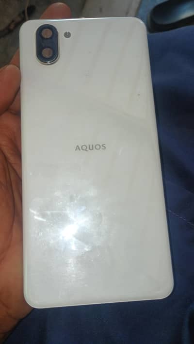 Aquos R3 Battery and back
