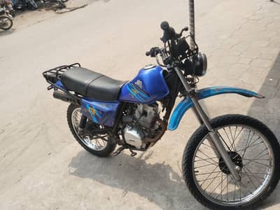TRAIL BIKE