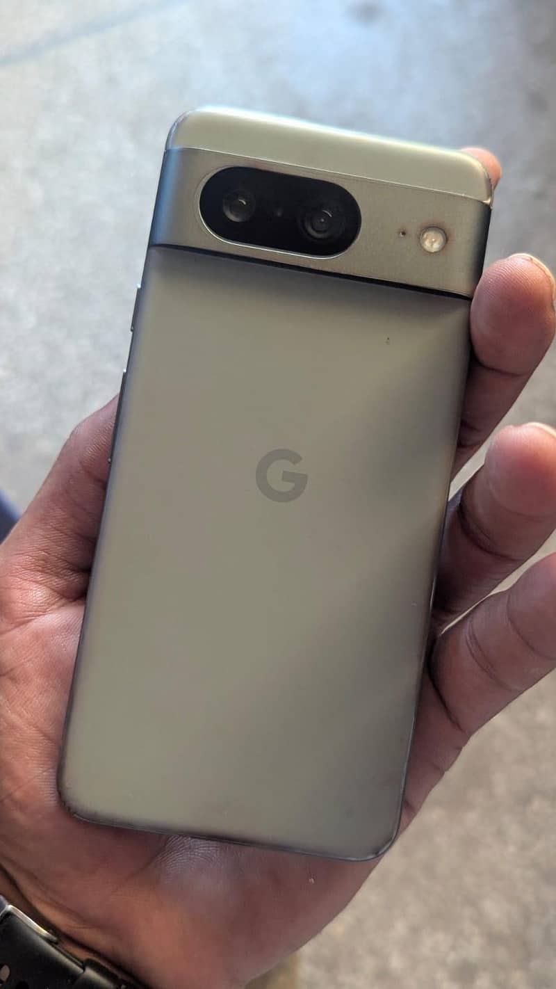 Google Pixel 8 3