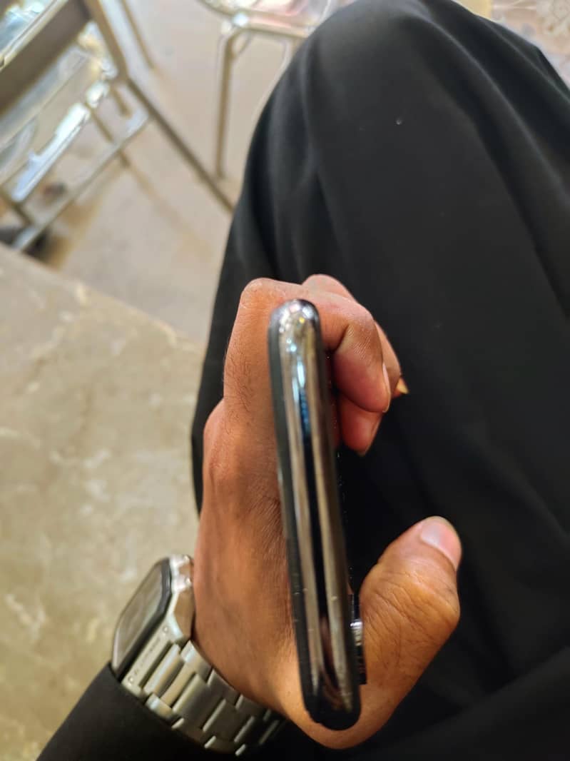 Apple iPhone X 1