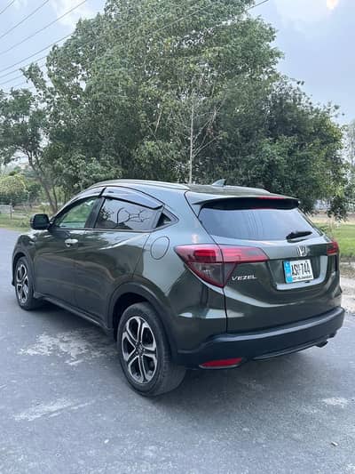 Honda Vezel 2015