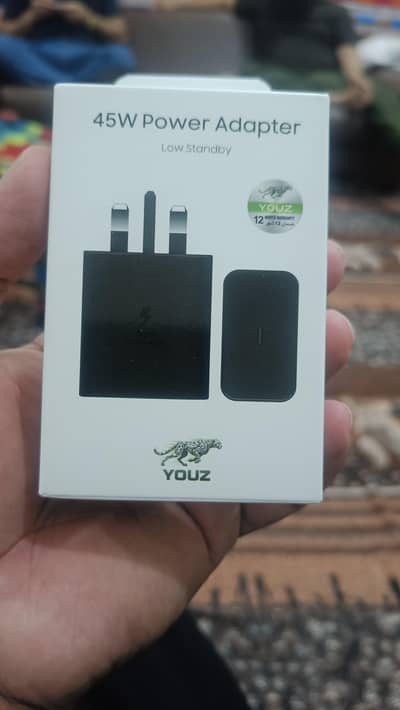45 Watt Mobile Charger