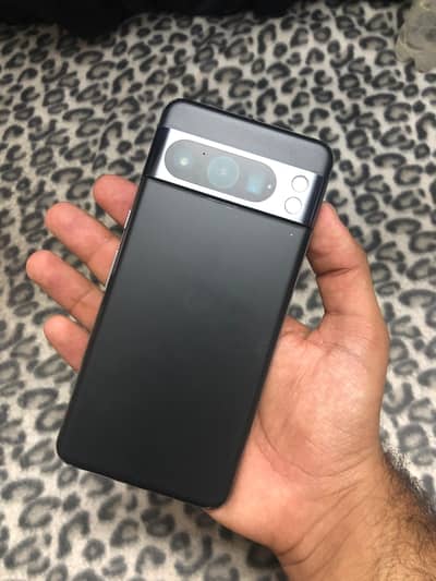 Google Pixel 8 Pro