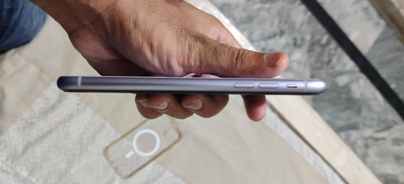 Apple iPhone 11 2