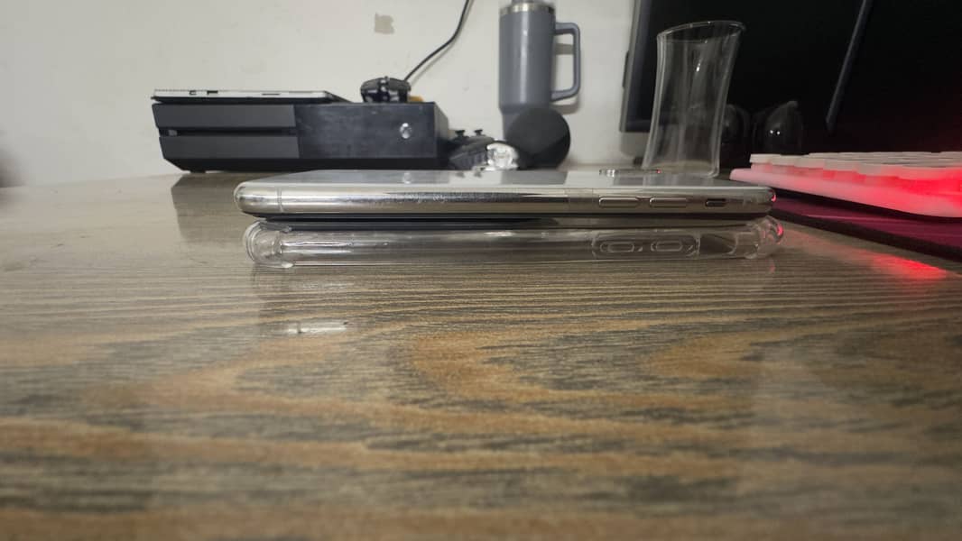 Apple iPhone X 6