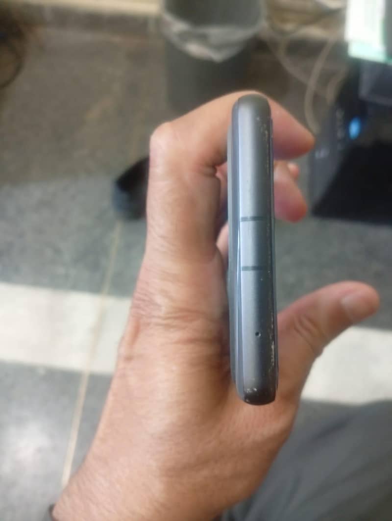 Google Pixel 7a 3