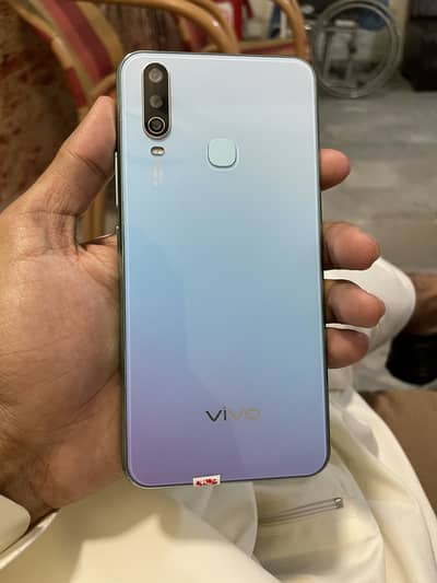 Vivo Y17