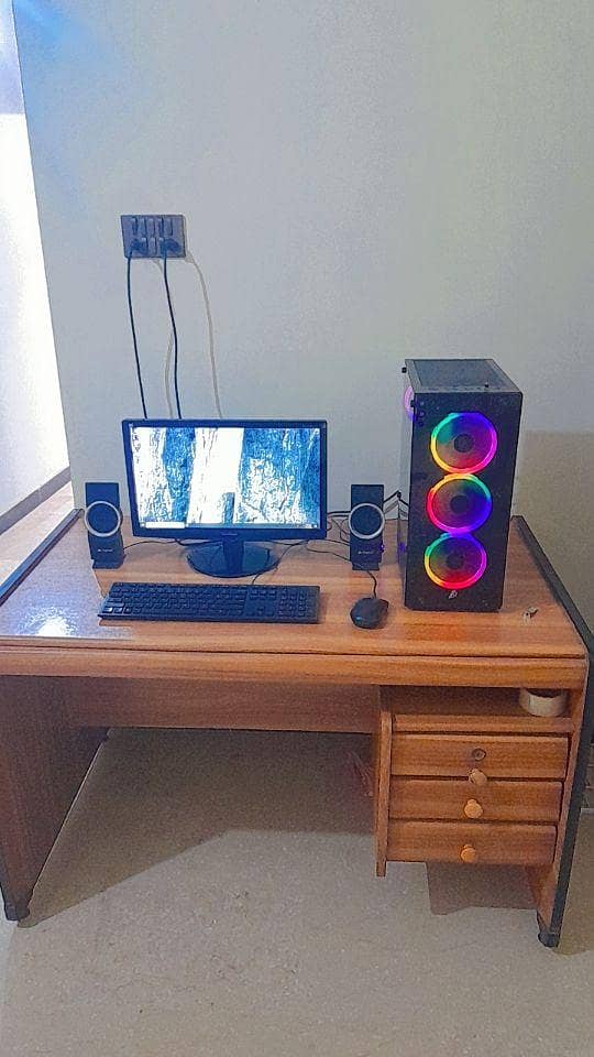 Gaming PC Core i5-4670 4th Gen | 16GB RAM | Radeon R9 4GB 0