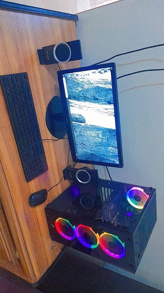 Gaming PC Core i5-4670 4th Gen | 16GB RAM | Radeon R9 4GB 1